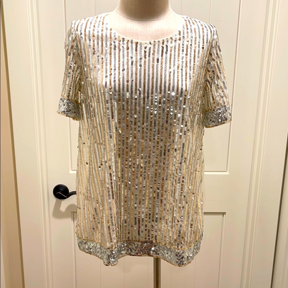 ALFANI Sequined Gold/Silver Stripped NWT Size Small Short Sleeved Scoop Neckline